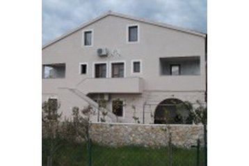 Croaţia Privát Martinšćica, Exteriorul